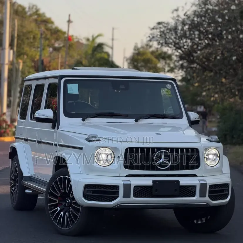 Mercedes-Benz G-Class 2021 White