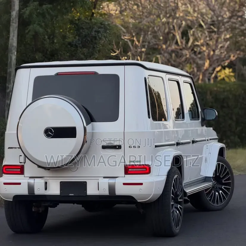 Mercedes-Benz G-Class 2021 White