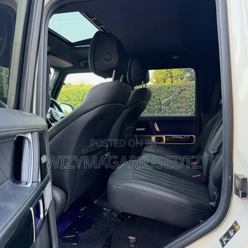 Mercedes-Benz G-Class 2021 White
