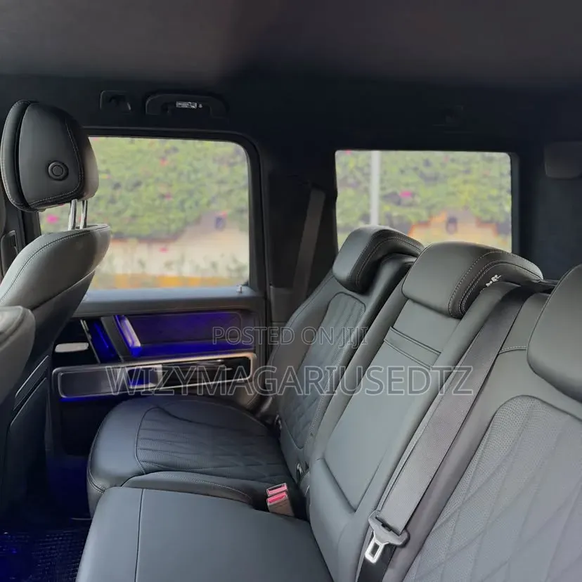 Mercedes-Benz G-Class 2021 White