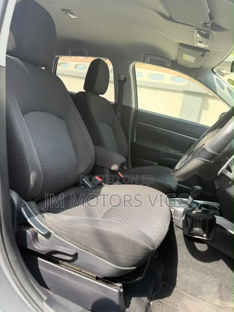 Mitsubishi RVR 2010 Gray