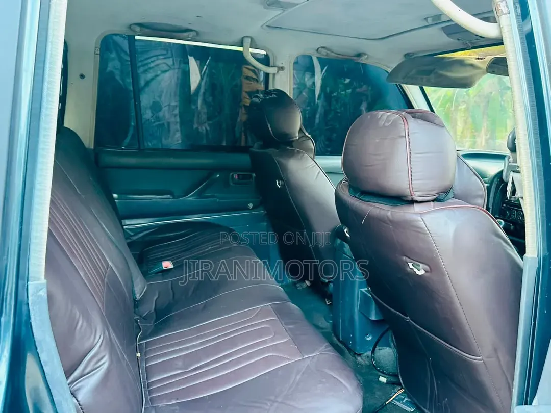 Toyota Land Cruiser 1995 Black