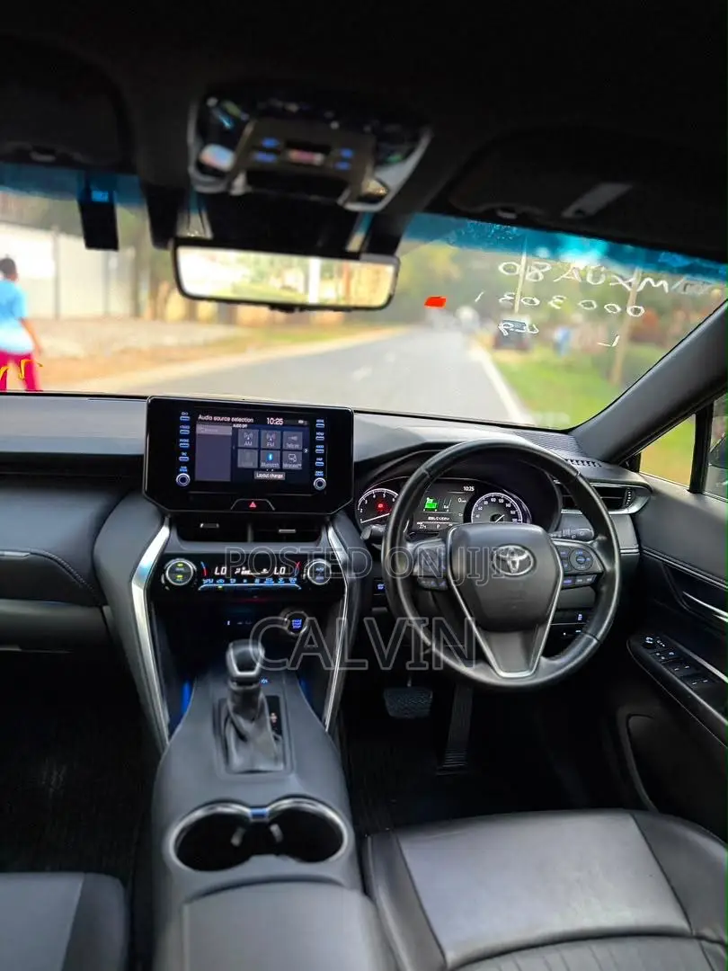 Toyota Harrier 2021 Black
