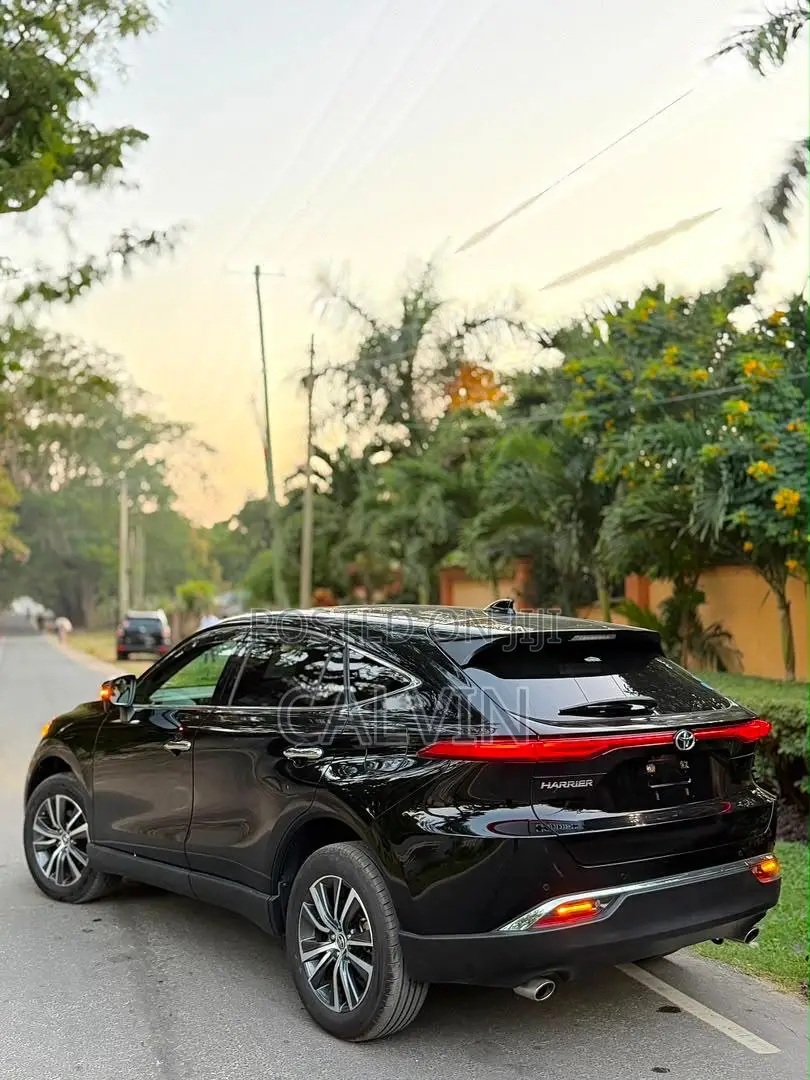 Toyota Harrier 2021 Black