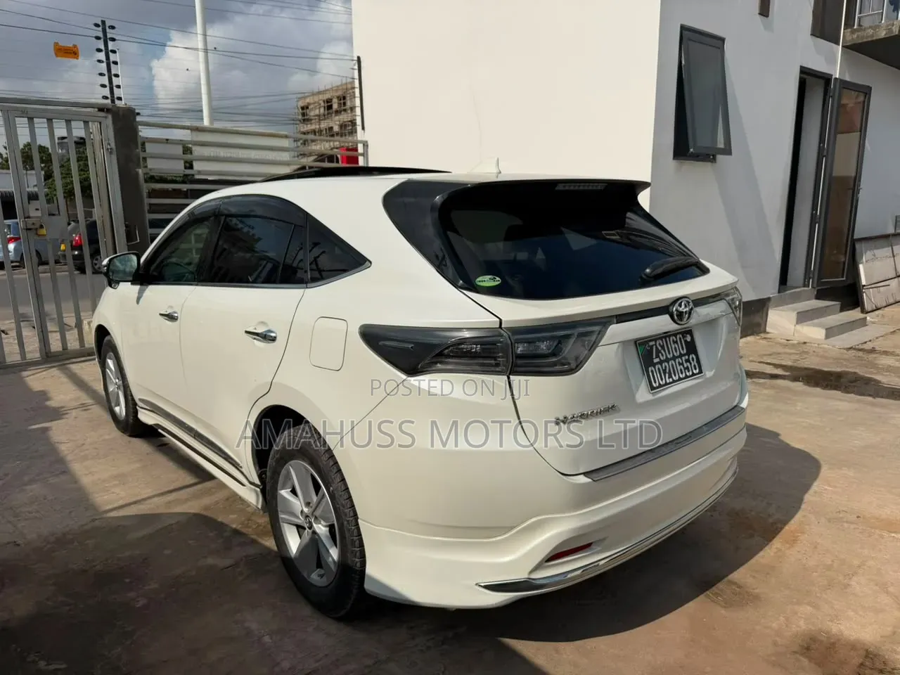Toyota Harrier 2015 White