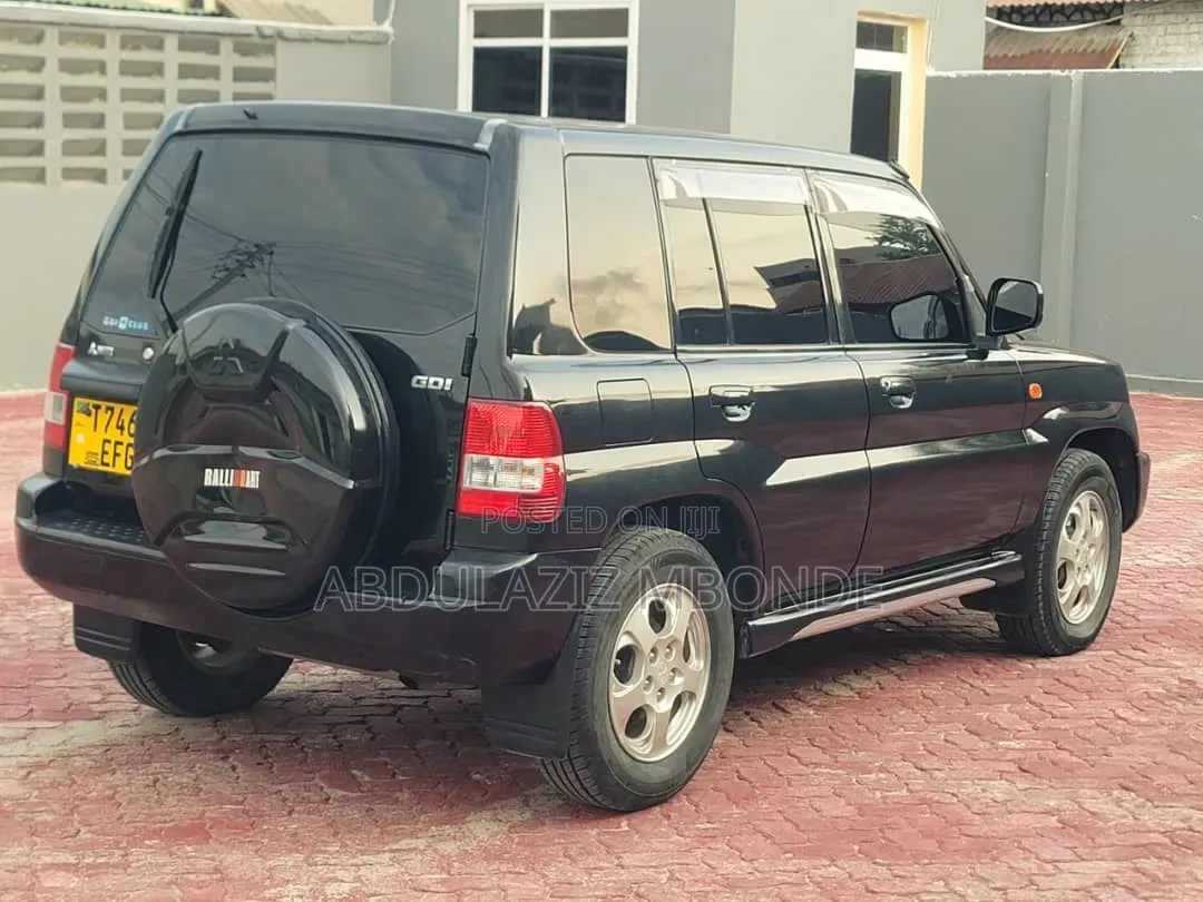 Mitsubishi Pajero 2008 Black