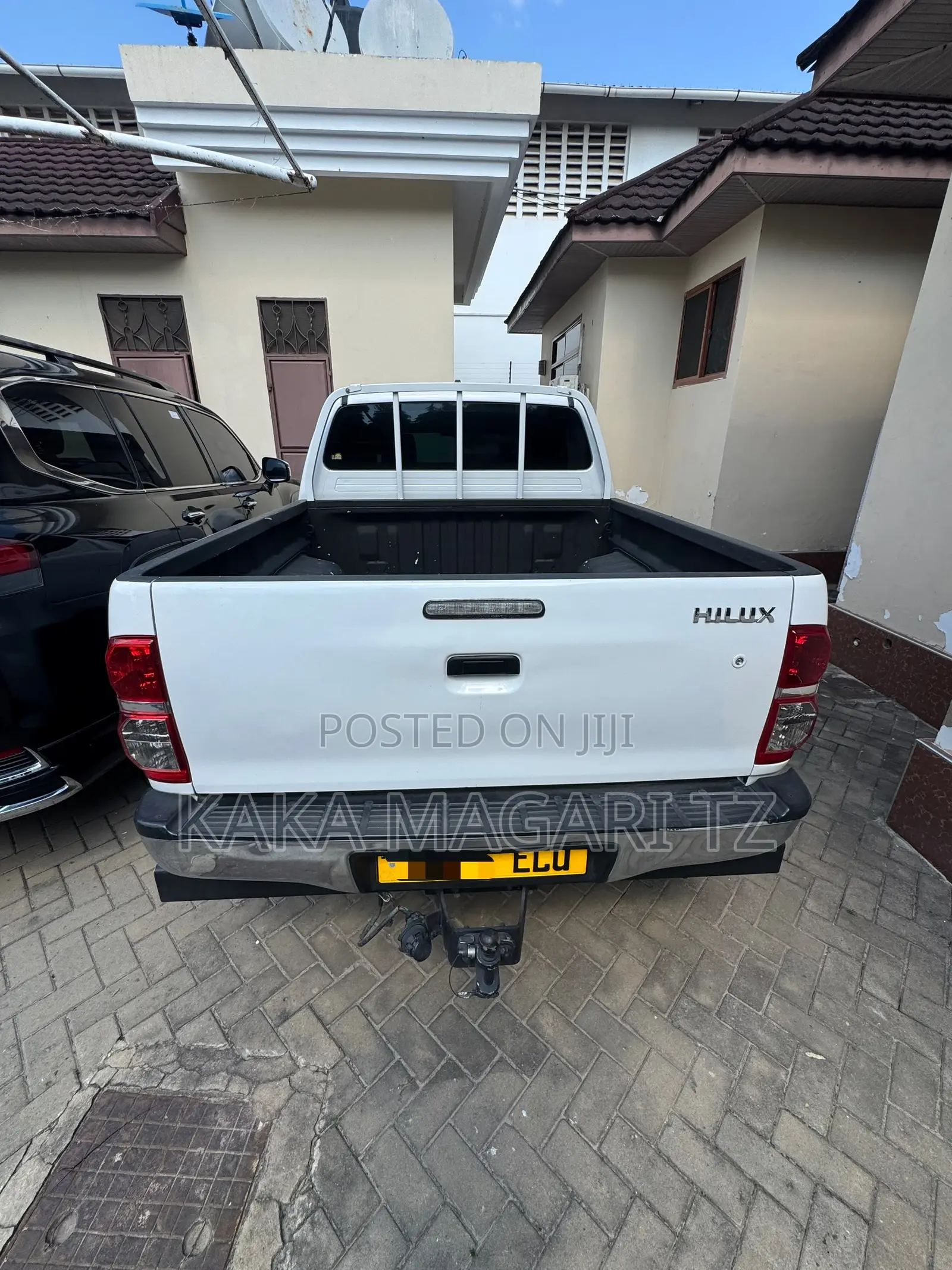 Toyota Hilux 2015 White
