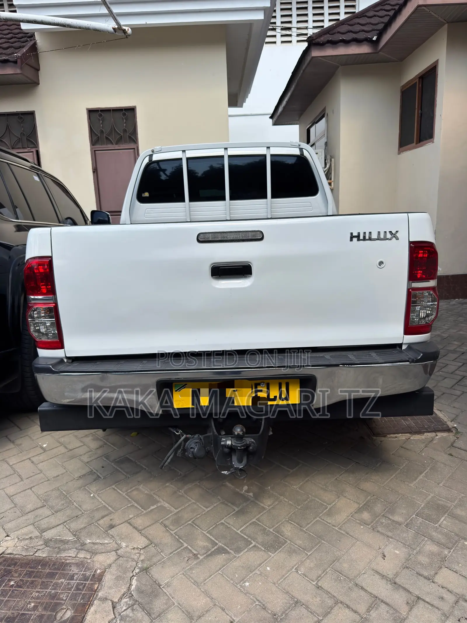 Toyota Hilux 2015 White