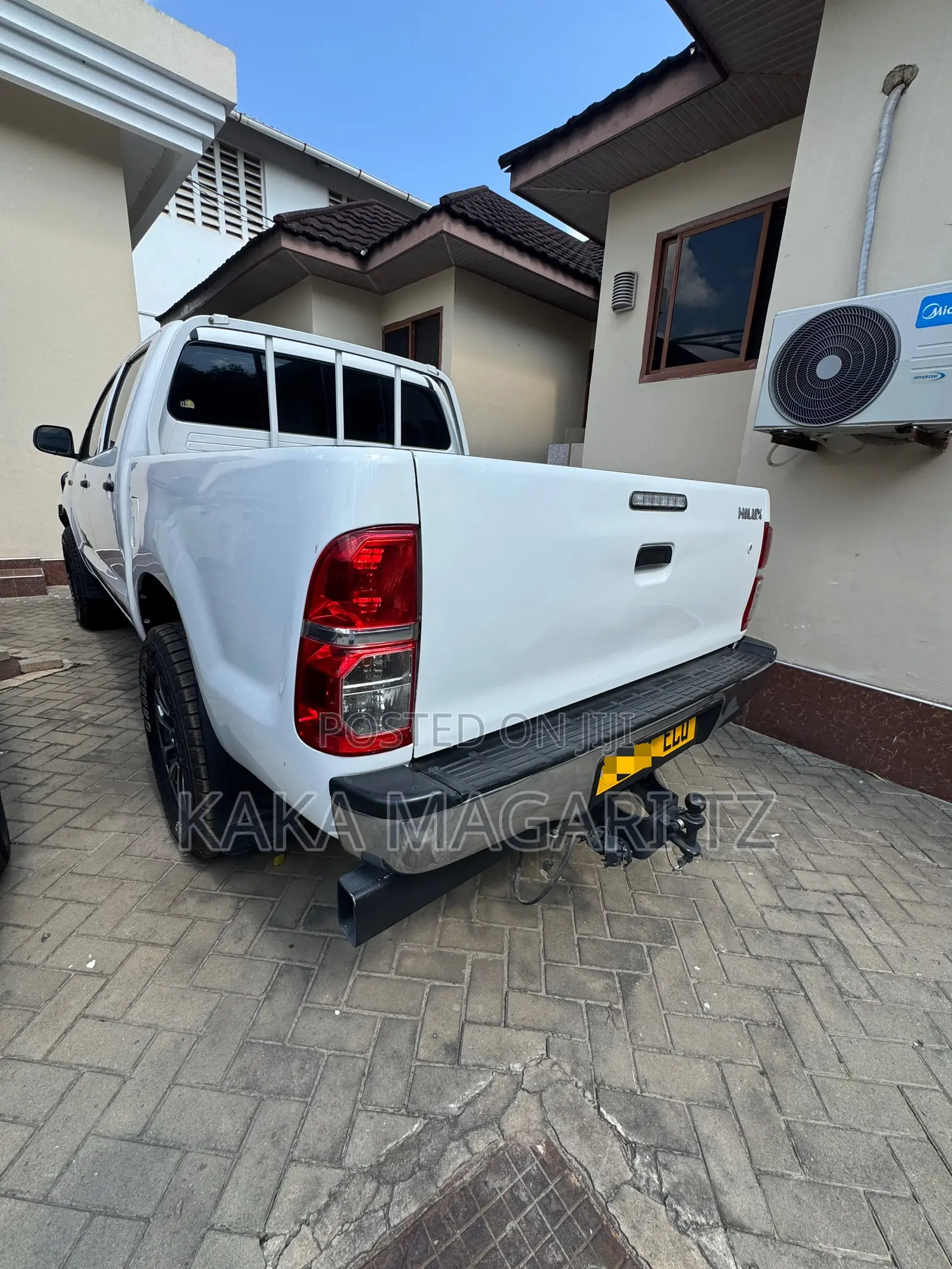 Toyota Hilux 2015 White