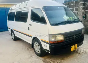 Toyota HiAce 2002 White