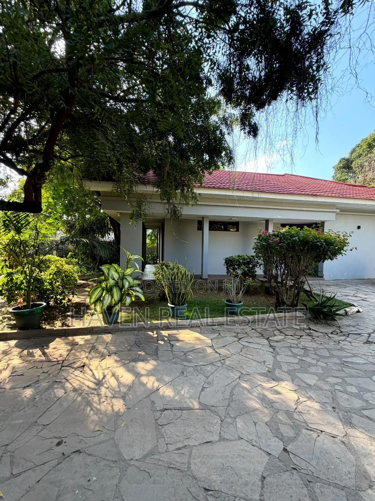 3bdrm House in Masaki for rent