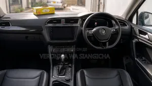 Volkswagen Tiguan 2019 Black