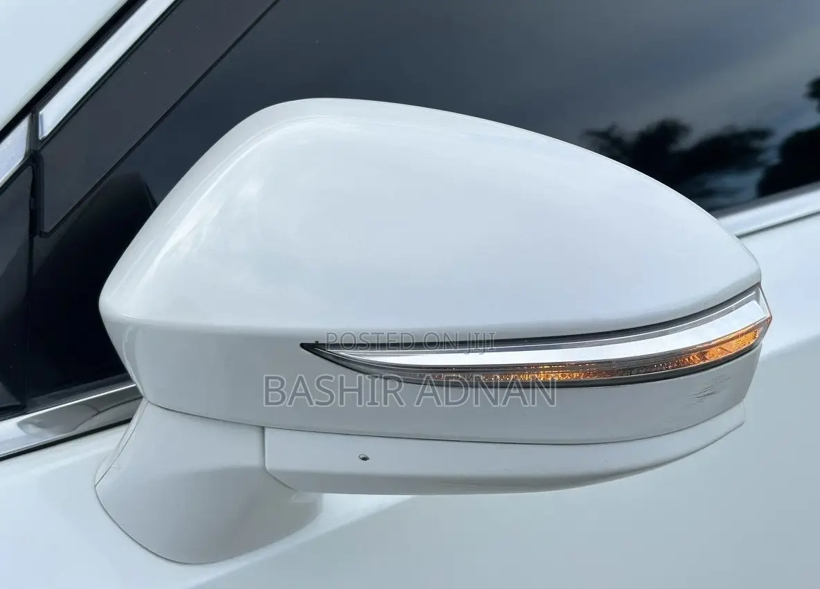 Toyota Crown 2014 White