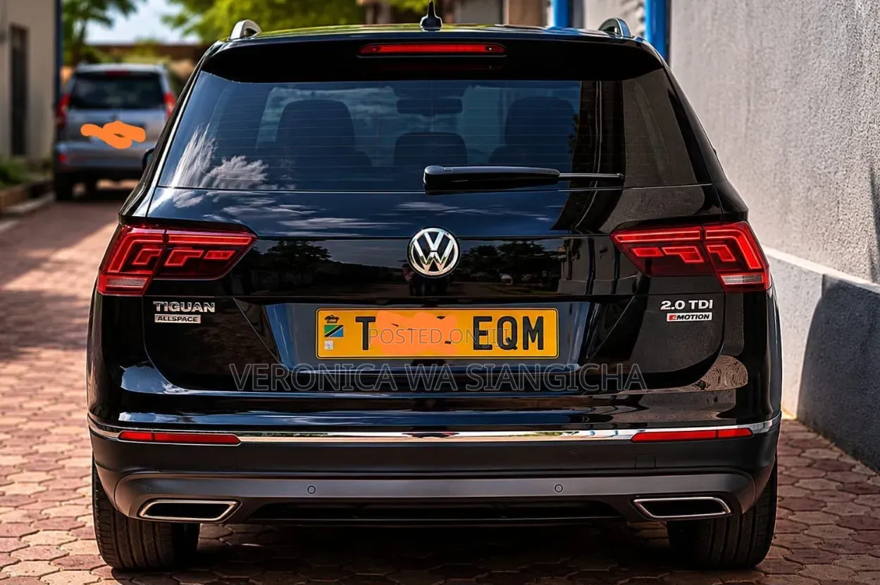 Volkswagen Tiguan 2019 Black