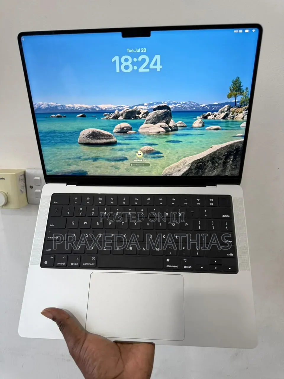 Laptop Apple MacBook Pro 2024 M4 16GB Apple M4 SSD 512GB