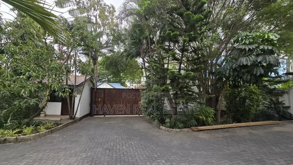 5bdrm House in Mikocheni for sale