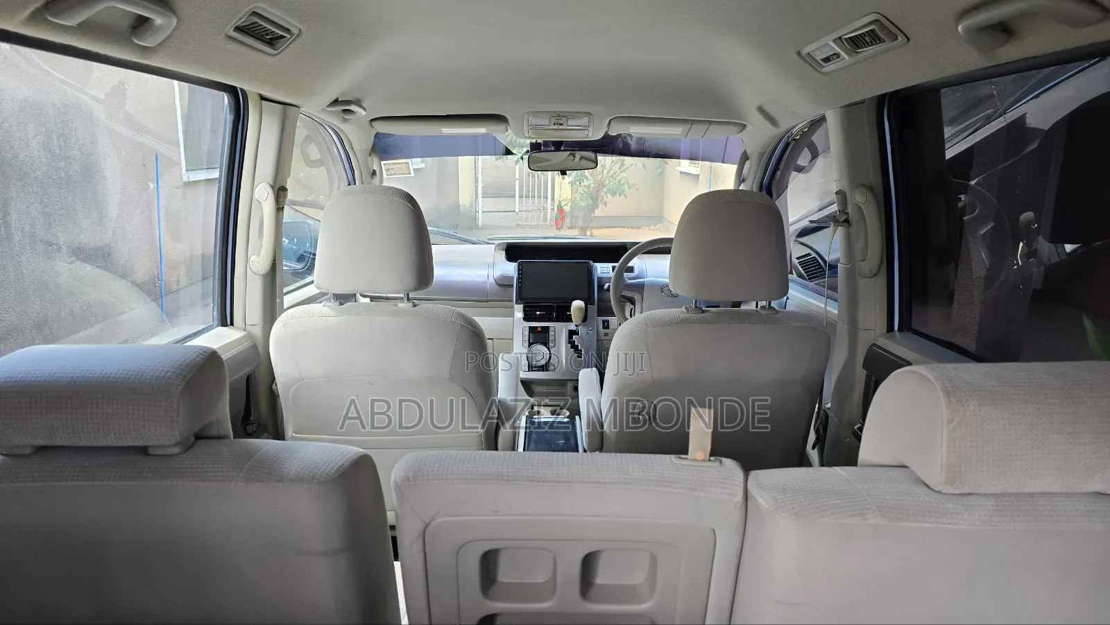 Toyota Noah 2014 Blue