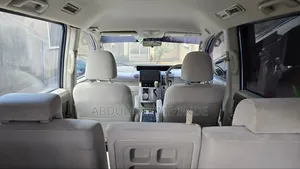 Toyota Noah 2014 Blue