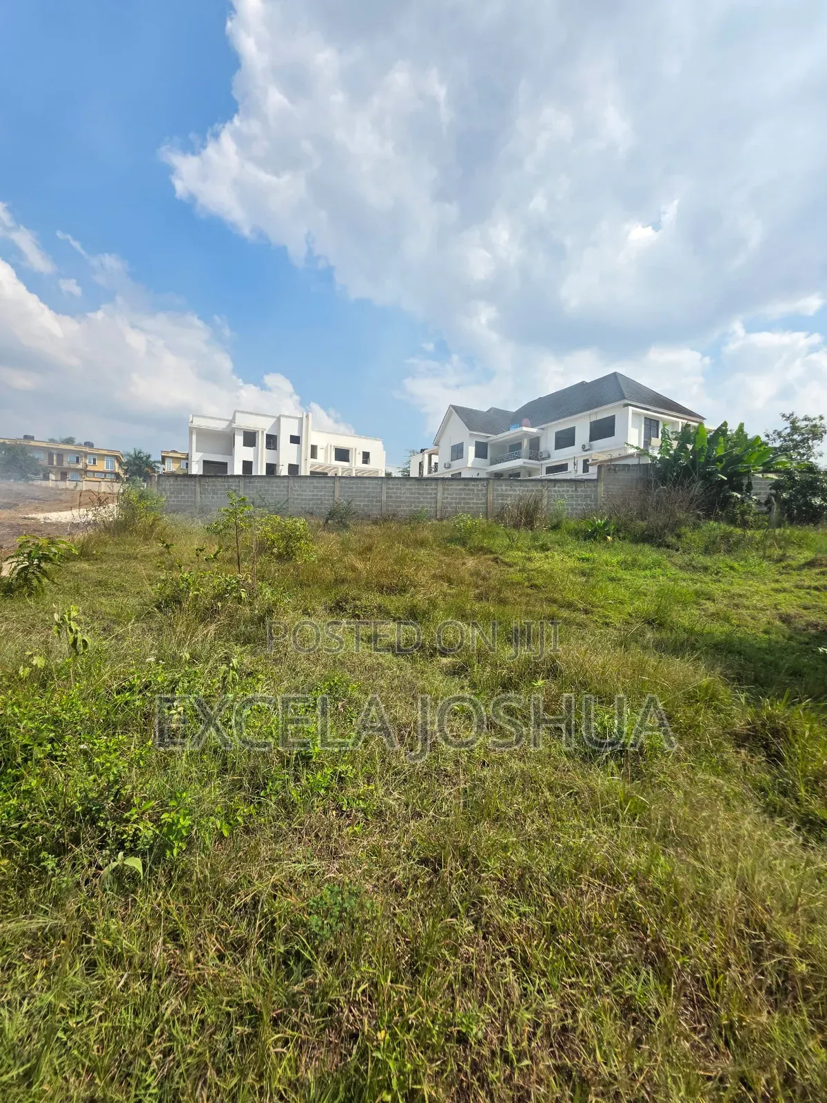 Kiwanja SQM 950 Kinauzwa Madale Kontena