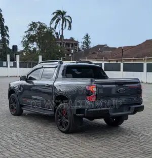 Ford Ranger Wildtrak 2023 Gray