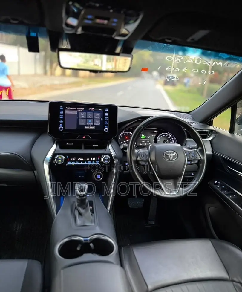 Toyota Harrier 2021 Black