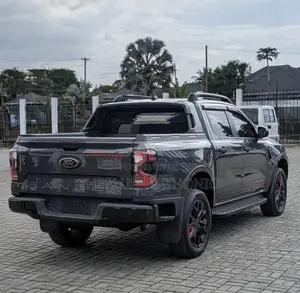 Ford Ranger Wildtrak 2023 Gray