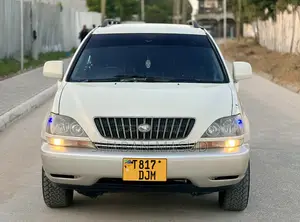 Toyota Harrier 2.4 2005 White
