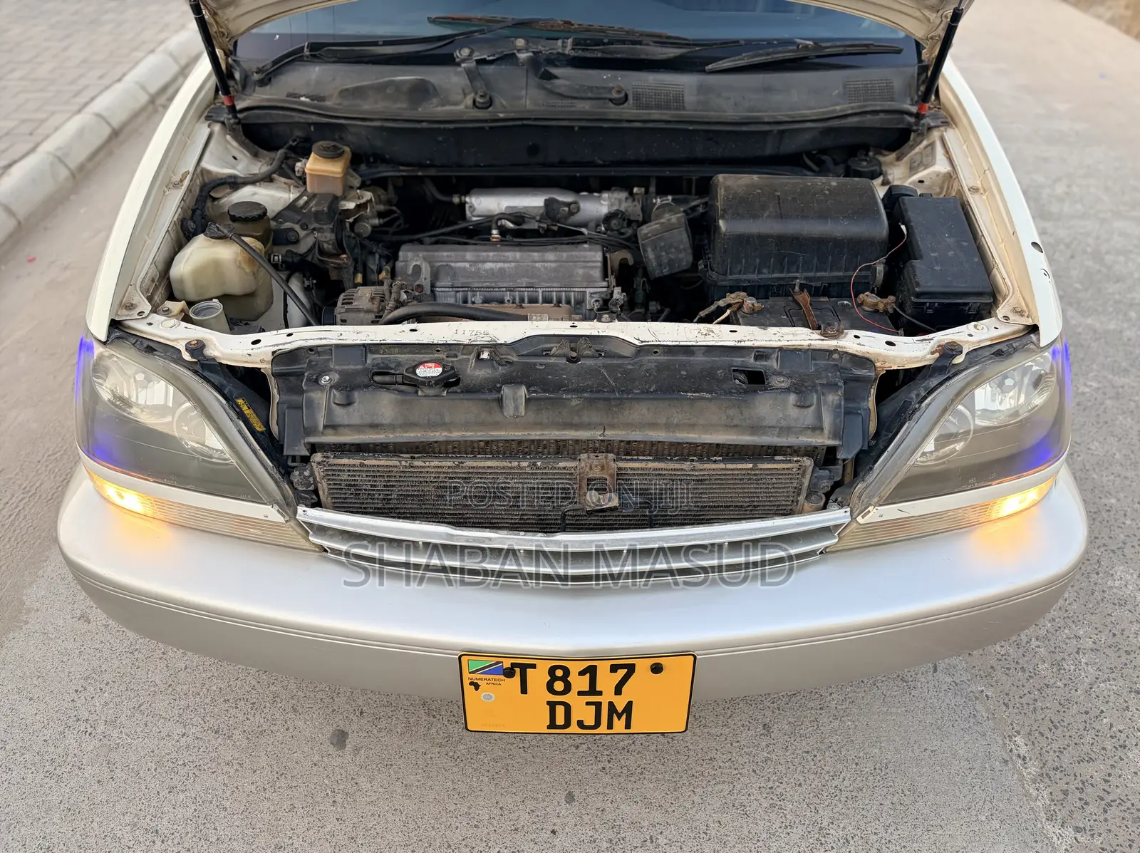 Toyota Harrier 2.4 2005 White