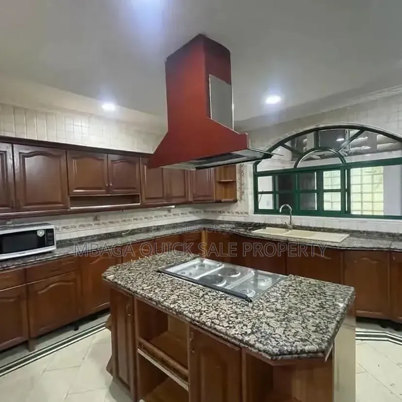 Furnished 4bdrm House in Masaki for rent