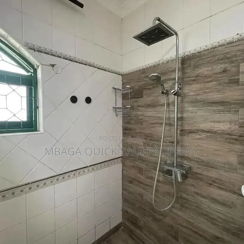 Furnished 4bdrm House in Masaki for rent