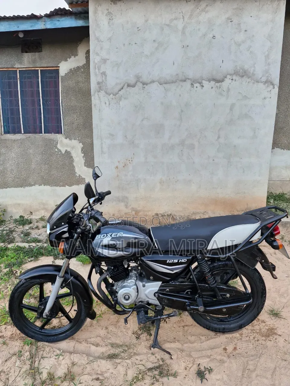 New Bajaj 2025 Black