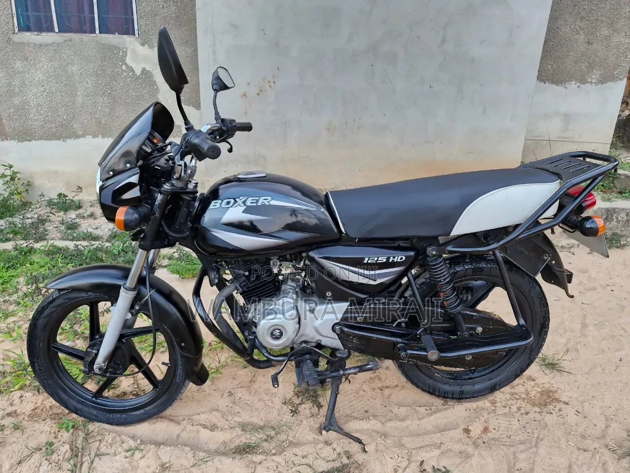 New Bajaj 2025 Black
