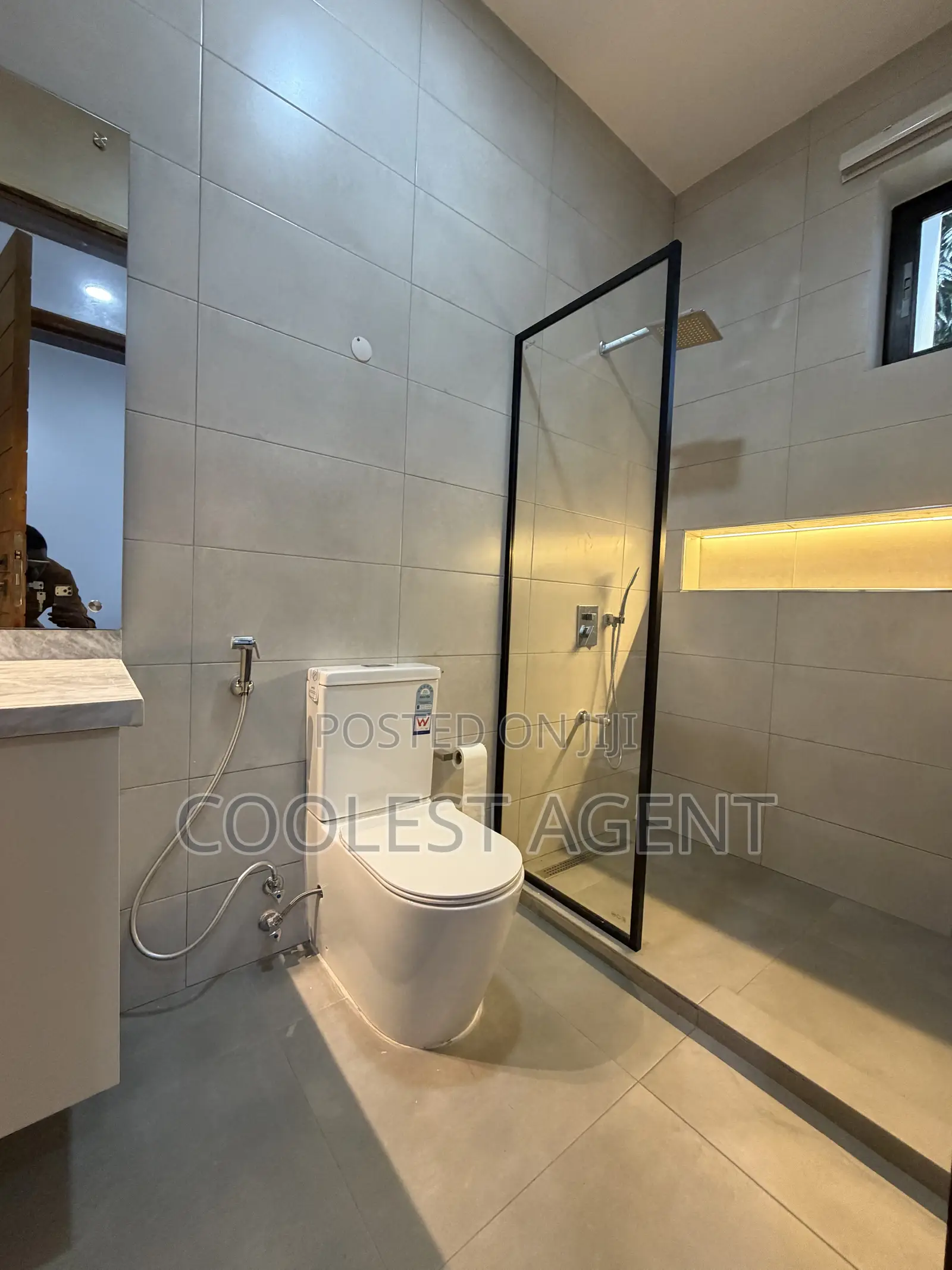 Furnished 5bdrm Villa in Coolest Estate, Masaki for rent