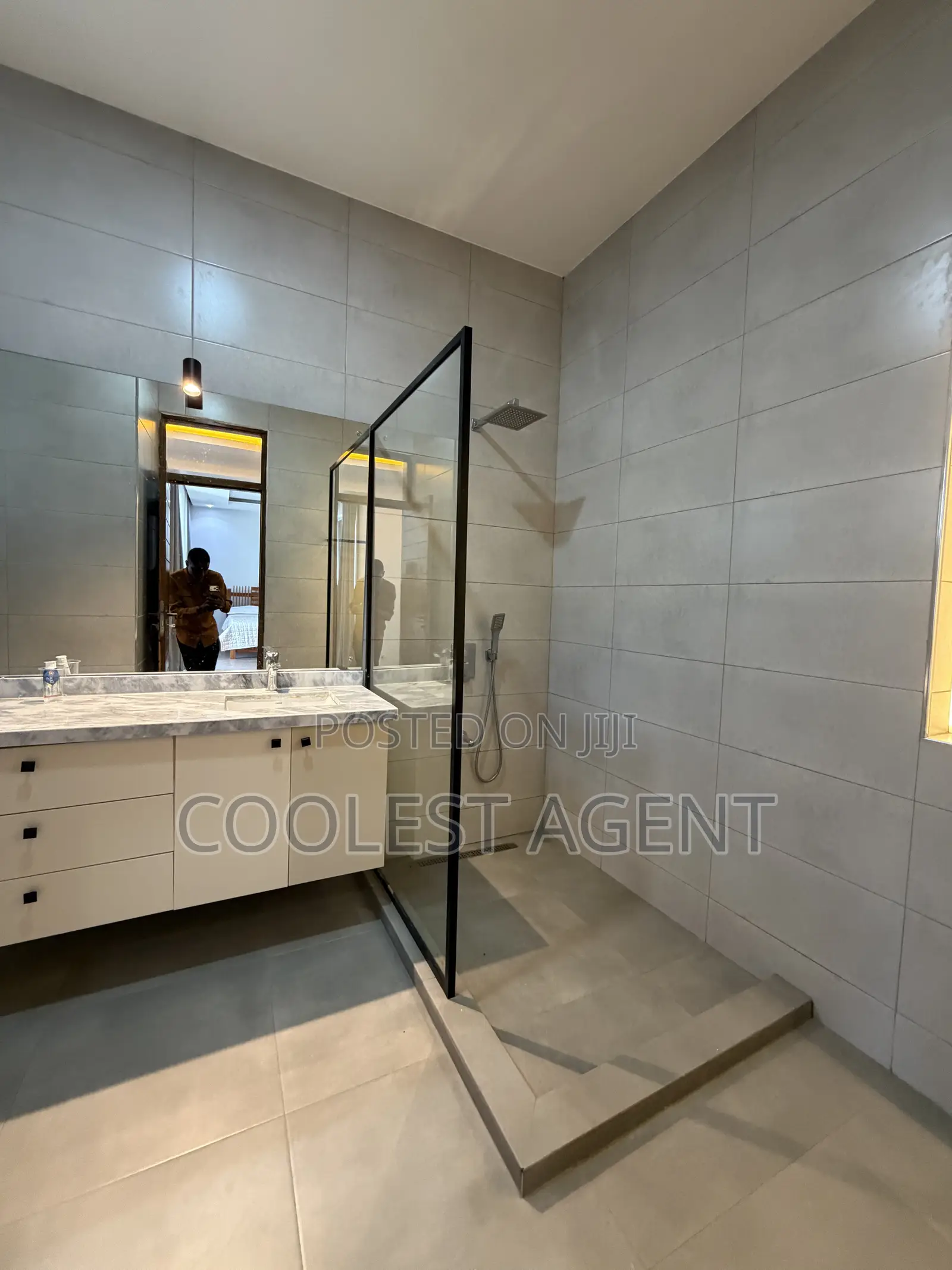 Furnished 5bdrm Villa in Coolest Estate, Masaki for rent