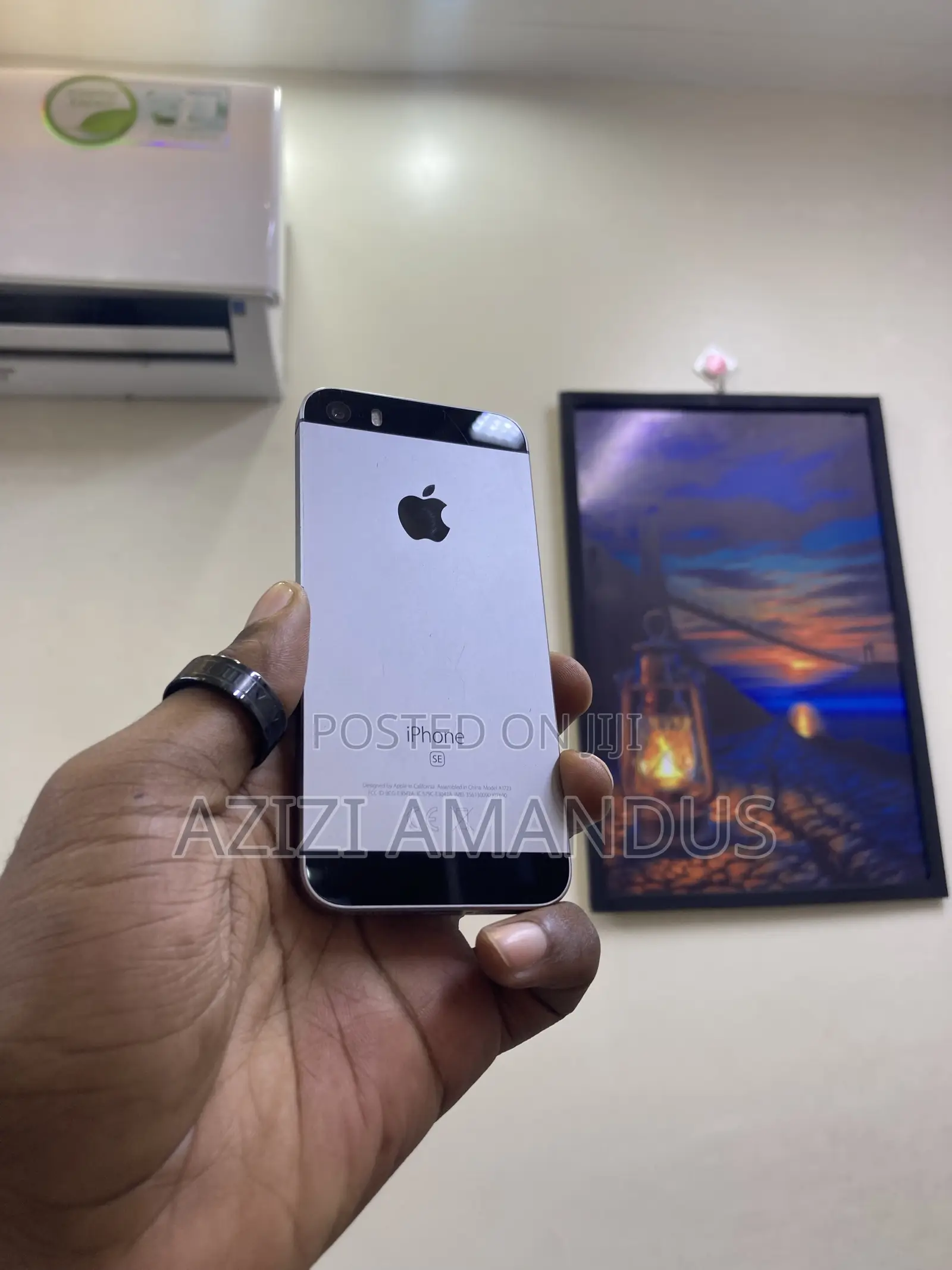 Apple iPhone SE 32 GB Gray