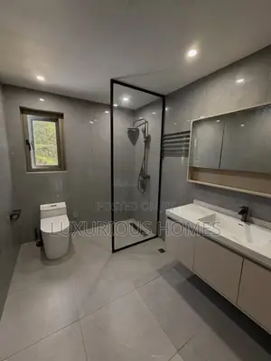 Furnished 3bdrm Apartment in Oyster Bay for sale