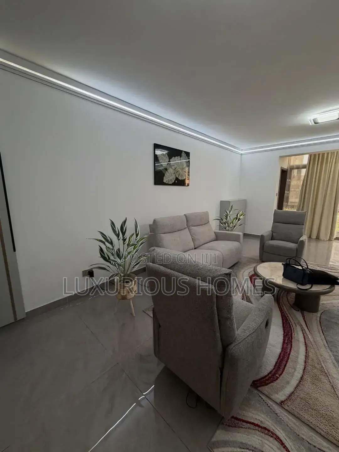Furnished 3bdrm Apartment in Oyster Bay for sale