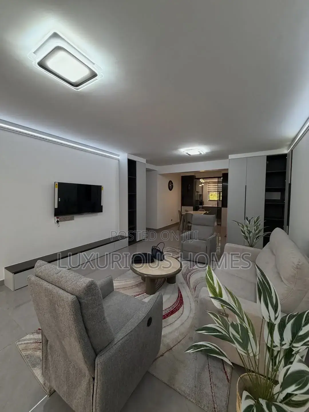 Furnished 3bdrm Apartment in Oyster Bay for sale