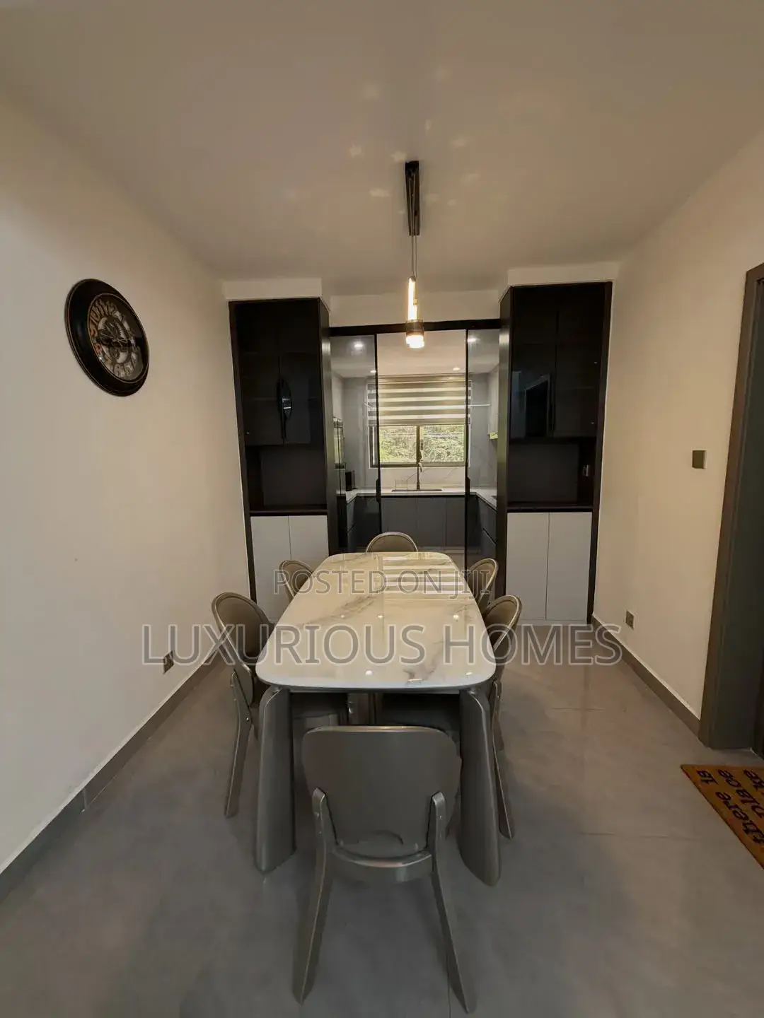 Furnished 3bdrm Apartment in Oyster Bay for sale