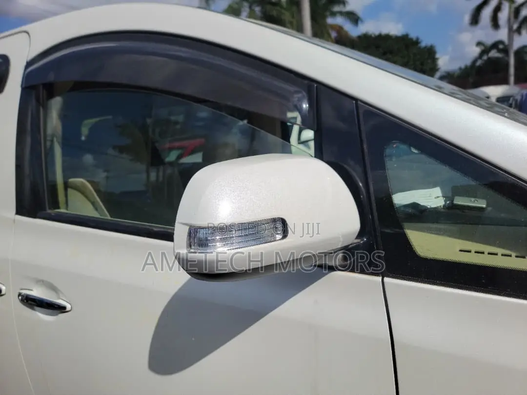 Toyota Alphard 2011 White