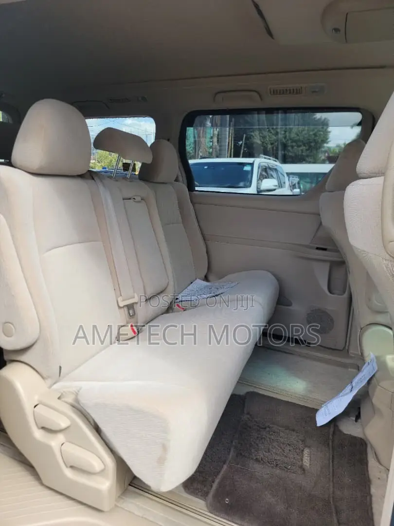 Toyota Alphard 2011 White