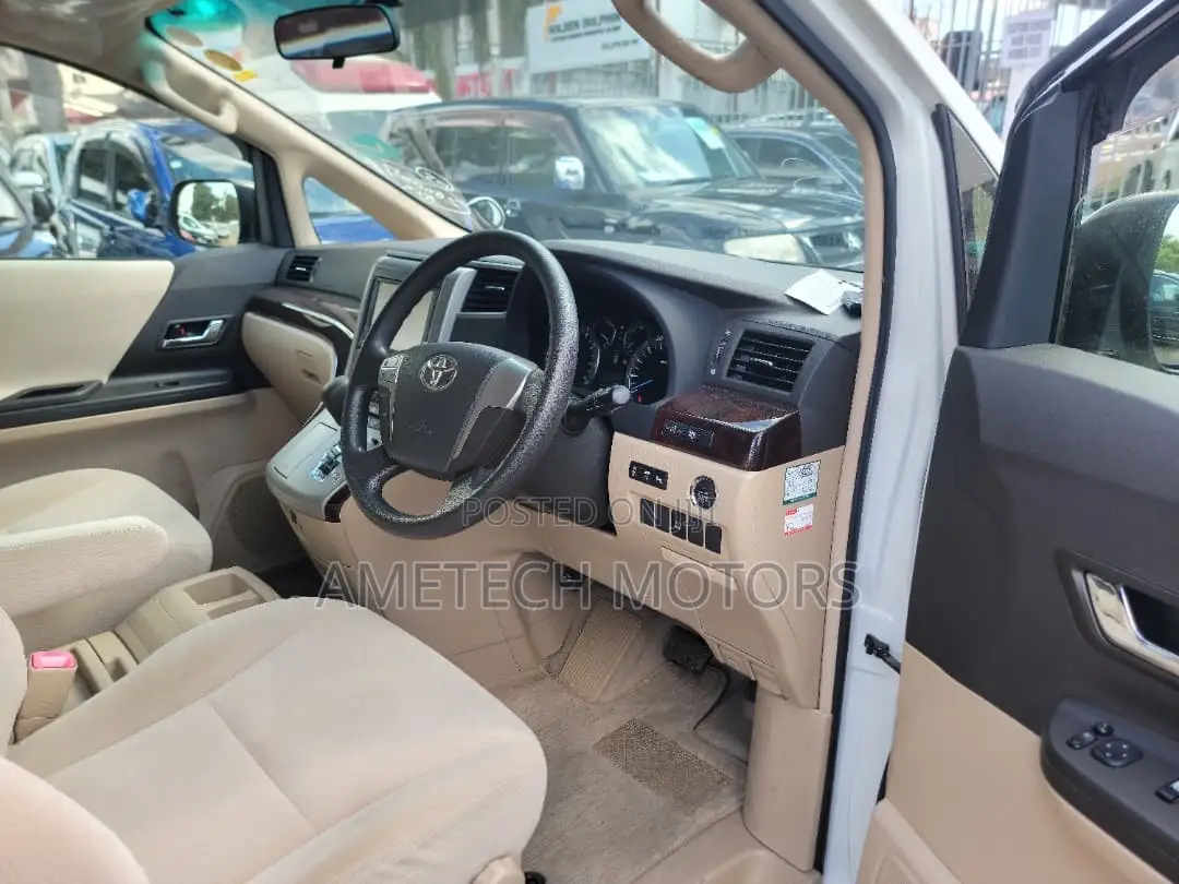 Toyota Alphard 2011 White