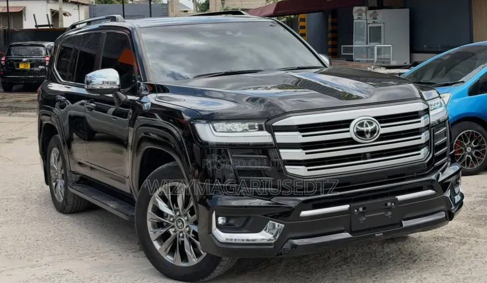 Toyota Land Cruiser 2023 Purple