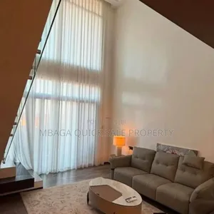 2bdrm House in Oyster Bay for sale