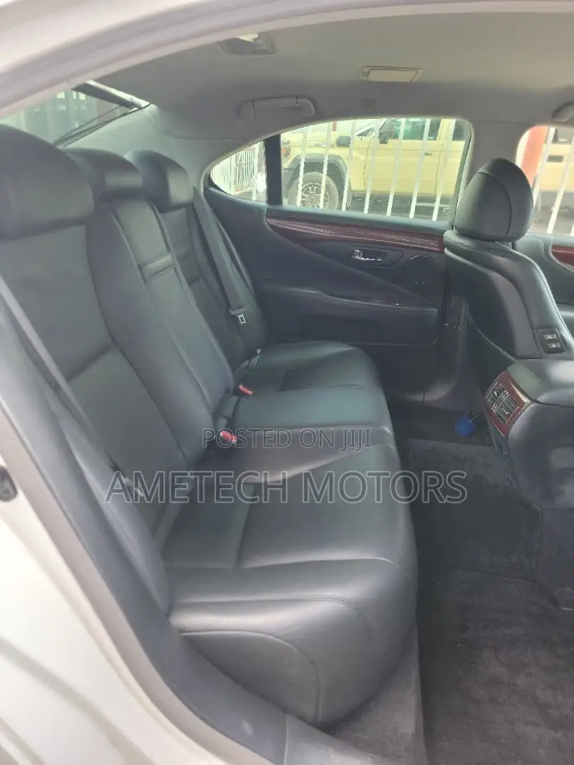 Lexus LS 460 2007 White