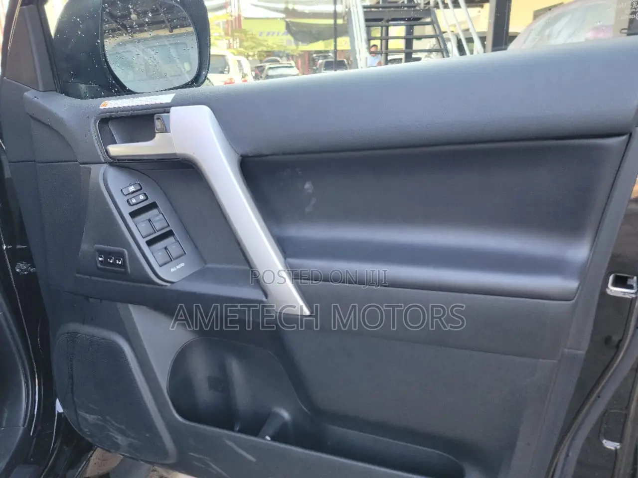 Toyota Land Cruiser Prado 2023 Black