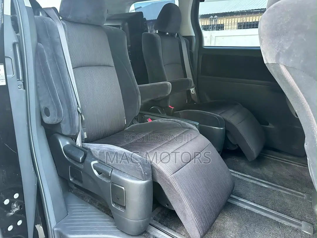 Toyota Vellfire 2010 Matt Black