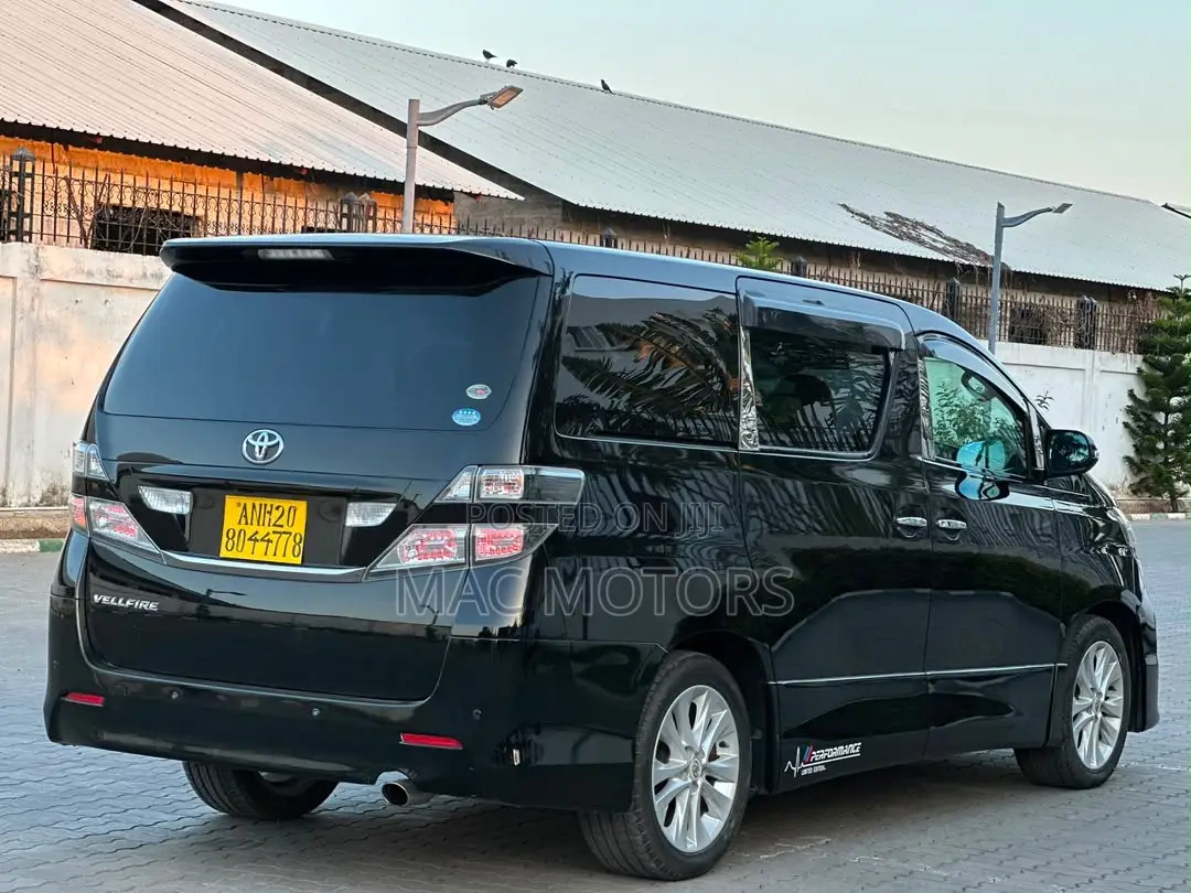 Toyota Vellfire 2010 Matt Black