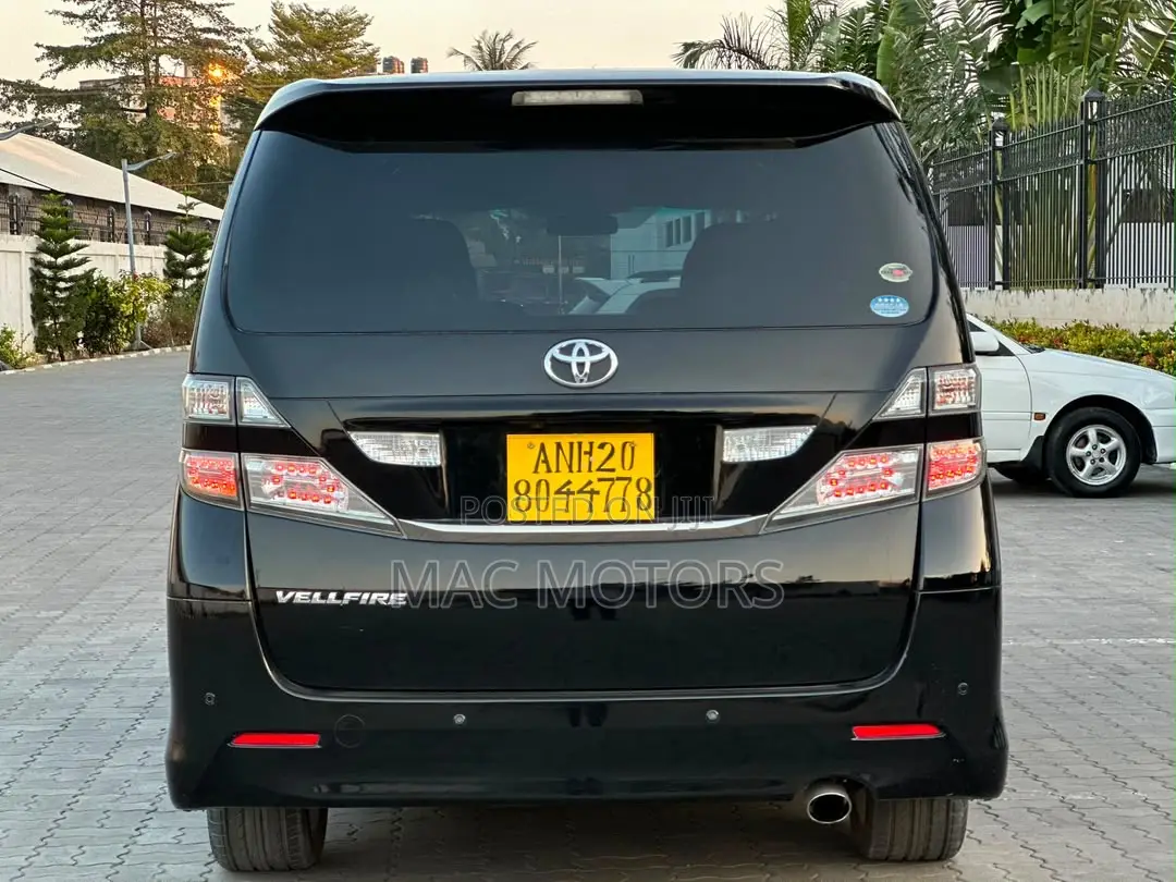 Toyota Vellfire 2010 Matt Black