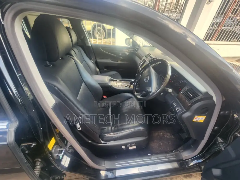 Lexus LS 2009 Black